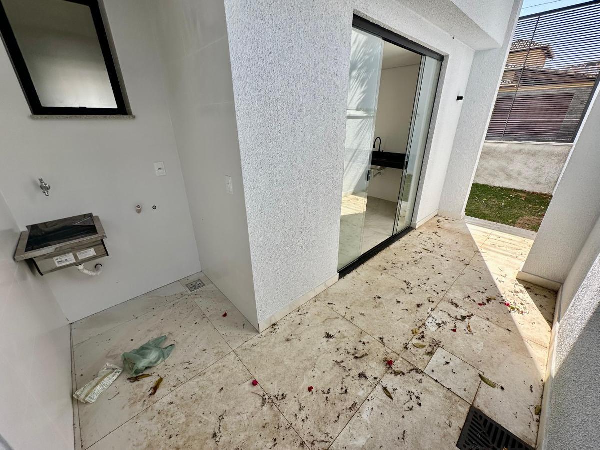 Casa, Planalto, 3 Quartos, 2 Vagas, 1 Suíte