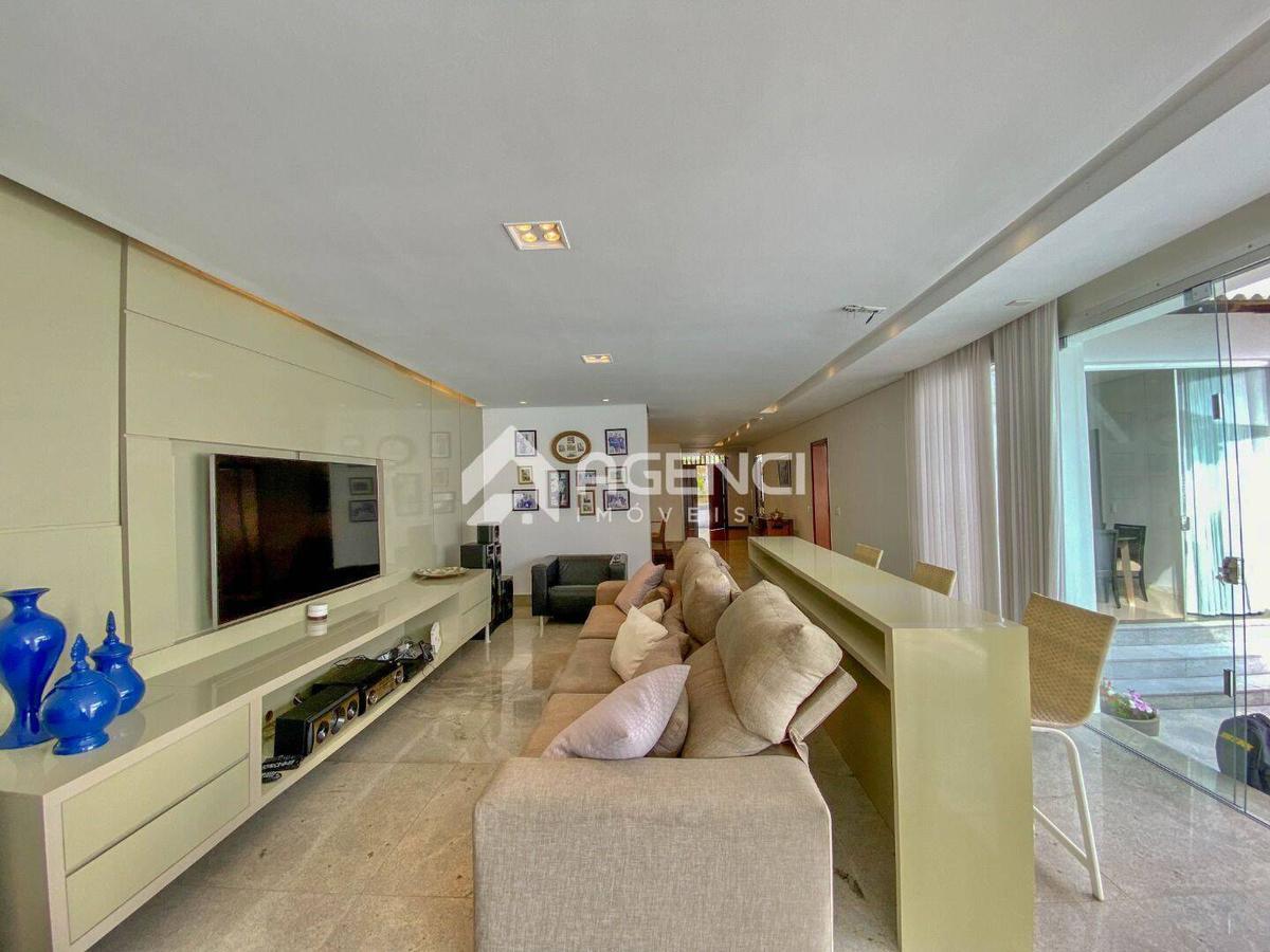 Casa, Bandeirantes (pampulha), 5 Quartos, 0 Vaga, 5 Suítes