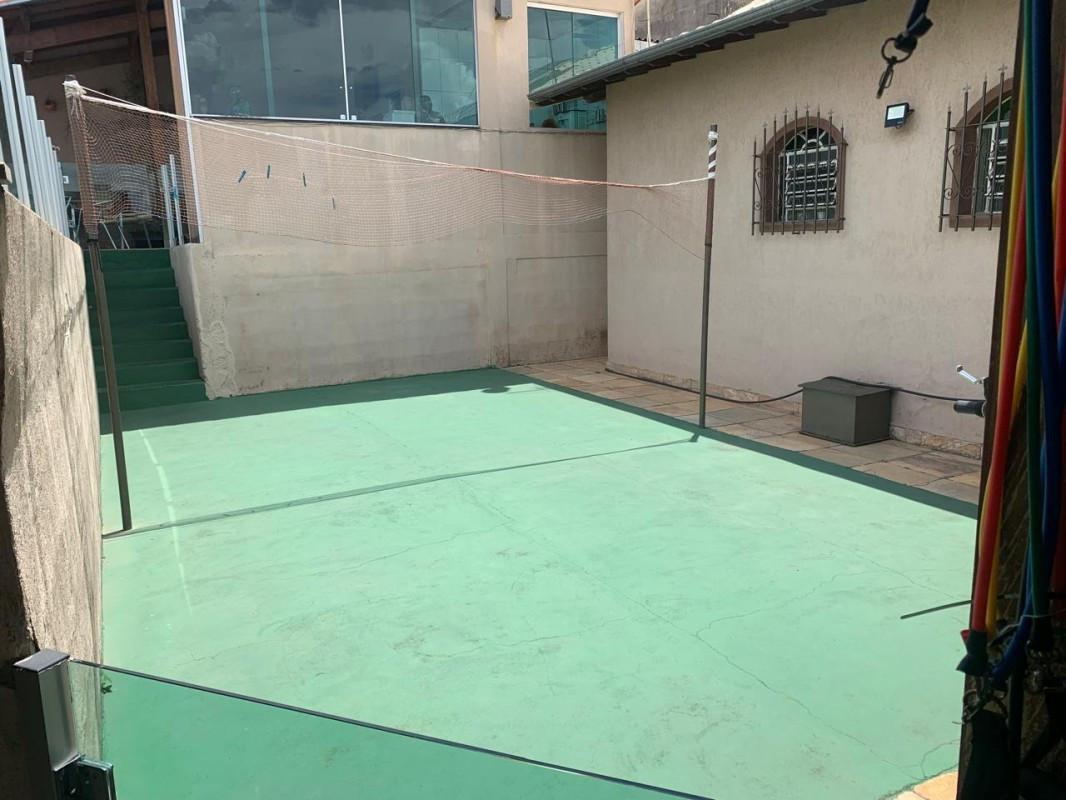 Casa, Jardim Pérola, 4 Quartos, 6 Vagas, 1 Suíte