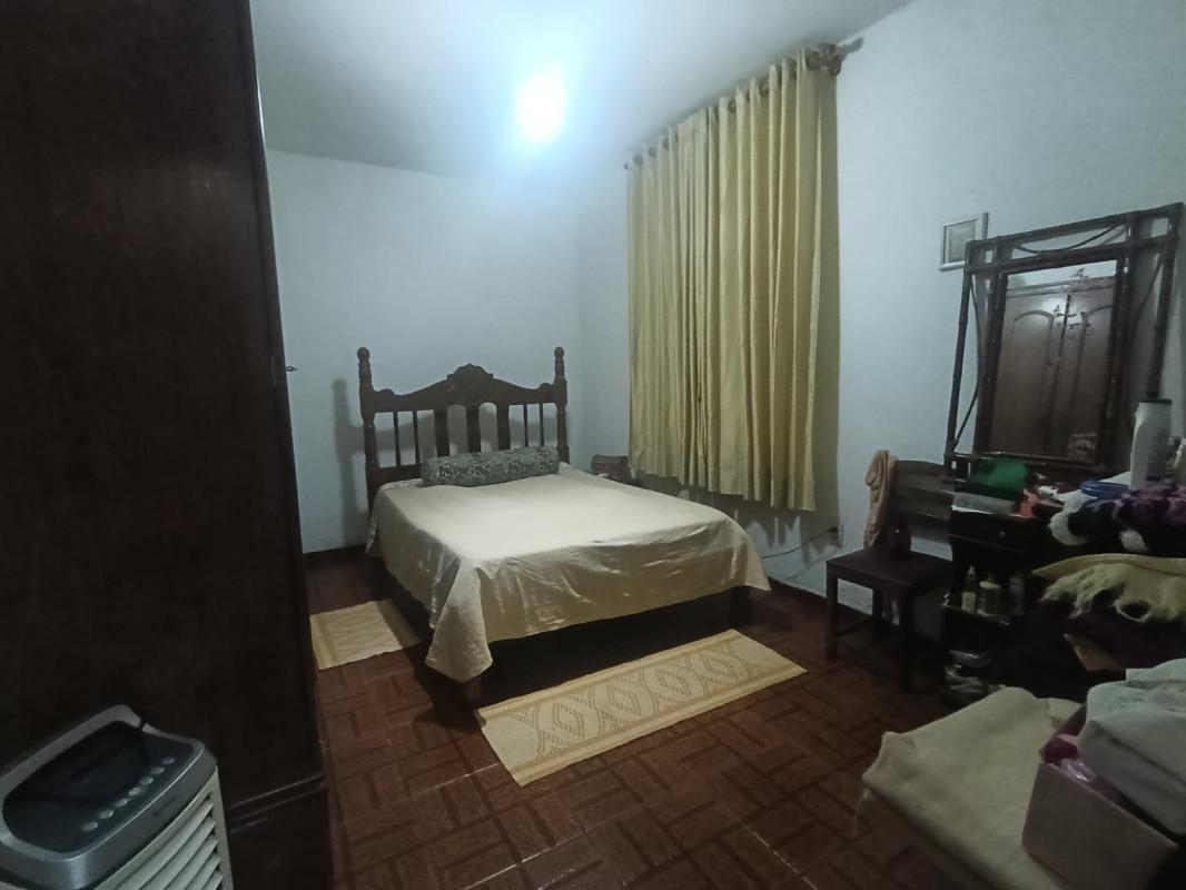 Casa, Solar do Barreiro, 5 Quartos, 2 Vagas, 1 Suíte