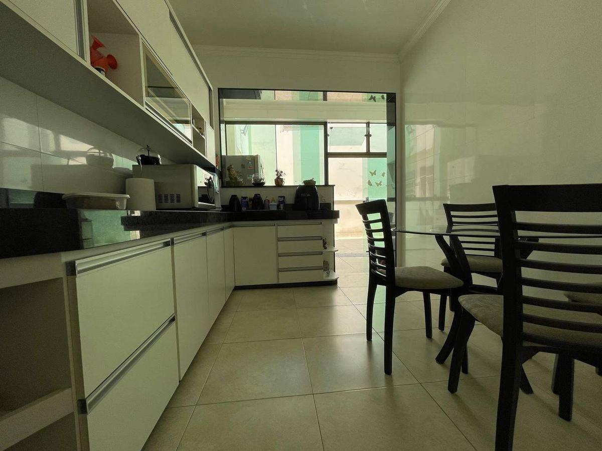 Casa, Novo Eldorado, 5 Quartos, 3 Vagas, 2 Suítes