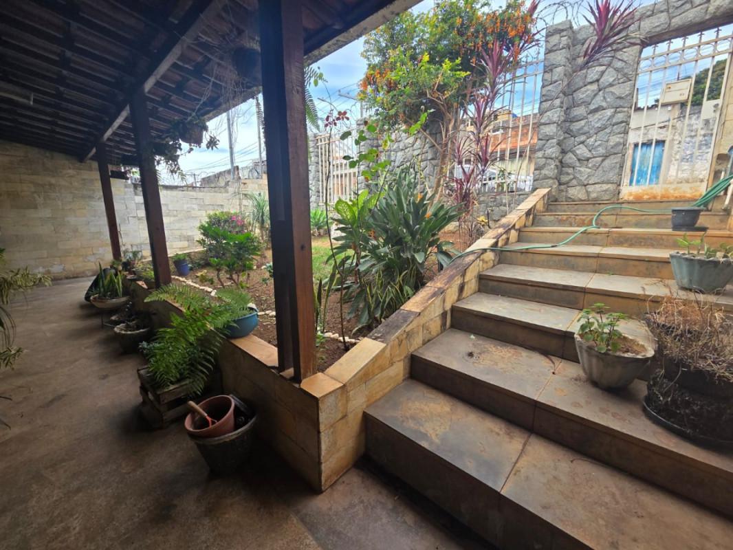 Casa, Novo Progresso, 6 Quartos, 2 Vagas, 1 Suíte