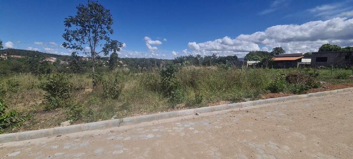 Lote, Centro, 0 Quarto, 0 Vaga