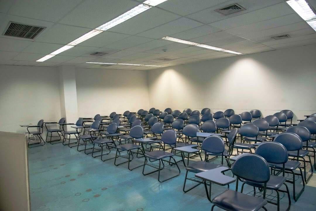 Prédio, Centro, 0 Quarto, 0 Vaga