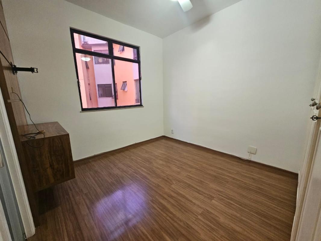 Apartamento, Estoril, 3 Quartos, 1 Vaga, 1 Suíte