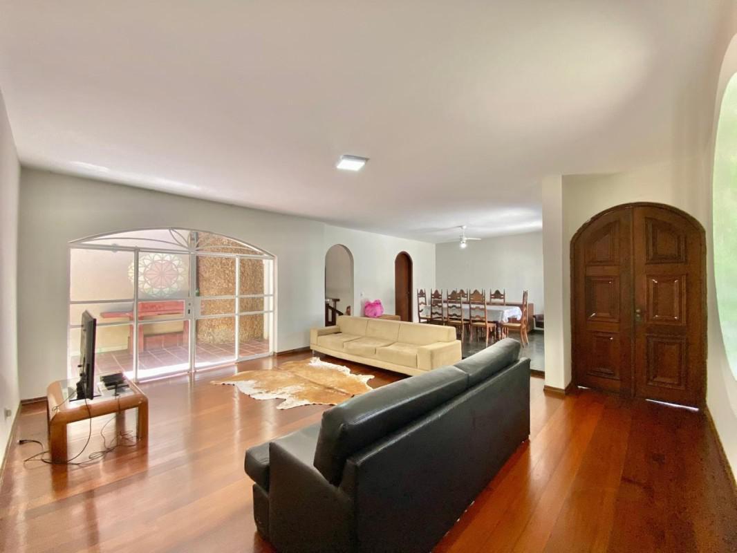 Casa, Sion, 5 Quartos, 6 Vagas, 1 Suíte