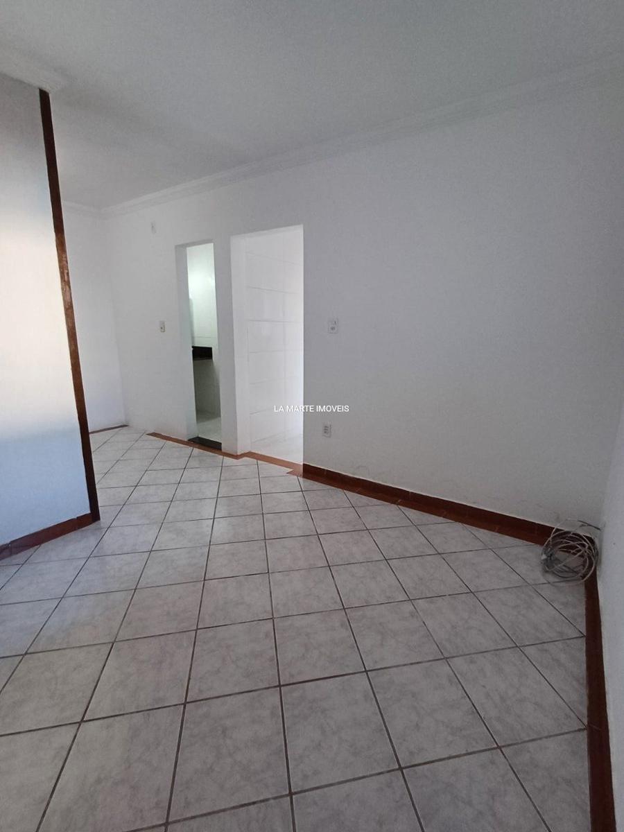 Casa, Oitis, 3 Quartos, 5 Vagas, 1 Suíte