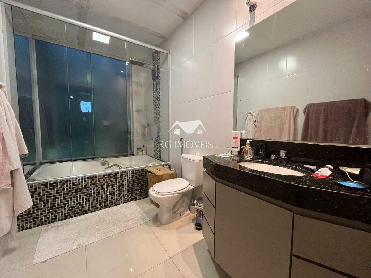 Casa, Teixeira Dias, 3 Quartos, 4 Vagas, 2 Suítes