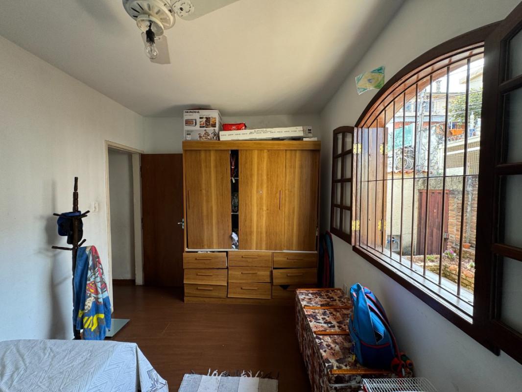 Casa, Colégio Batista, 6 Quartos, 3 Vagas, 1 Suíte