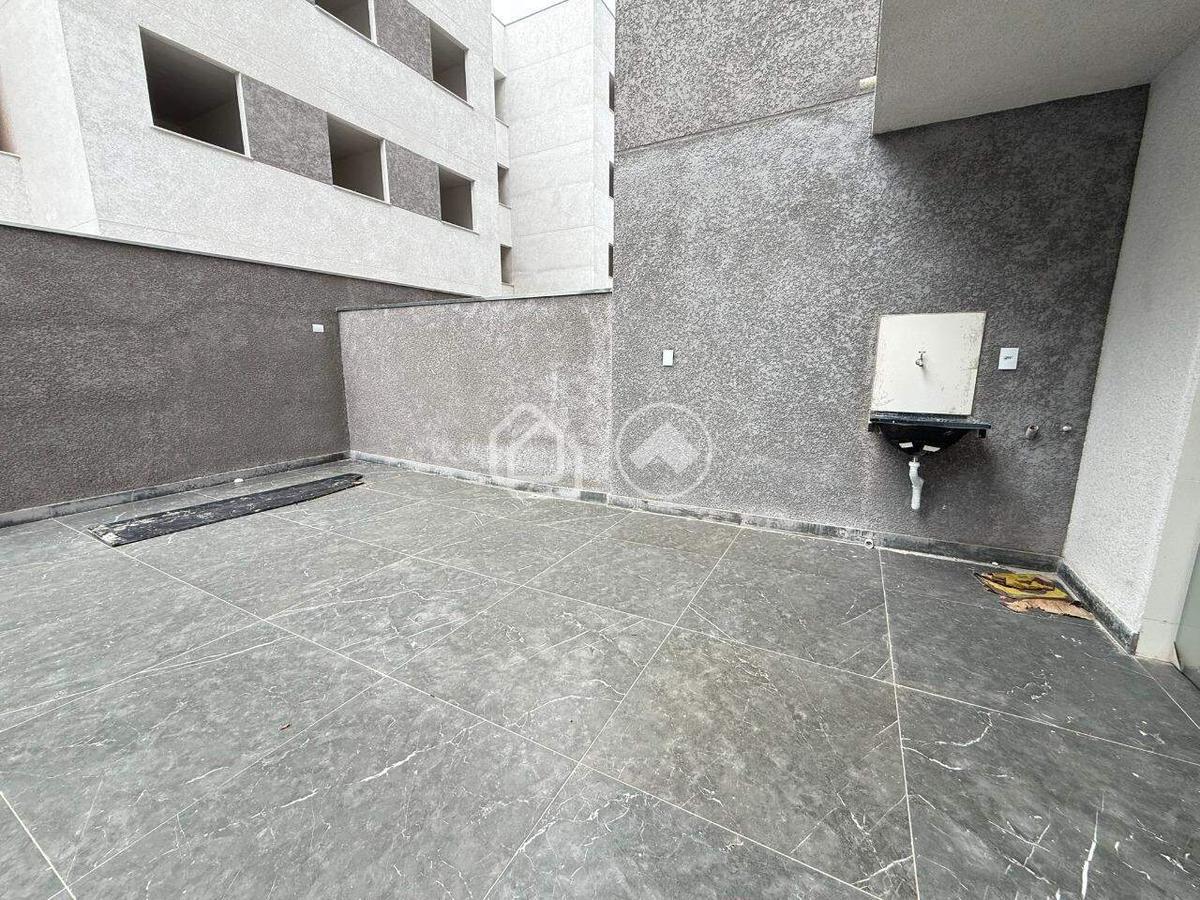 Área Privativa, Santa Branca, 2 Quartos, 2 Vagas, 1 Suíte