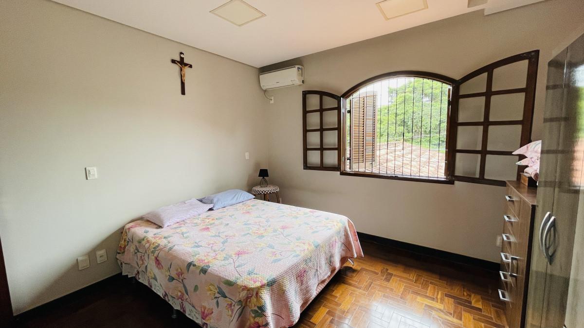 Casa, Itapoã, 5 Quartos, 4 Vagas, 3 Suítes