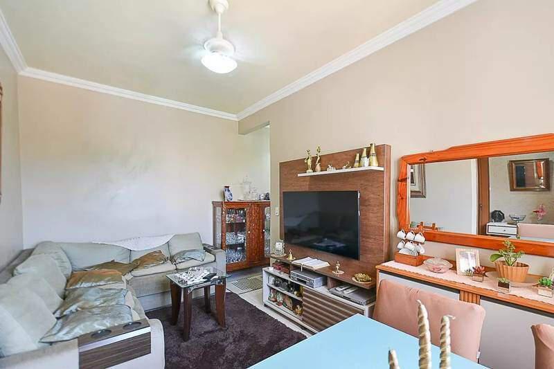 Apartamento, Sagrada Família, 2 Quartos, 1 Vaga, 1 Suíte