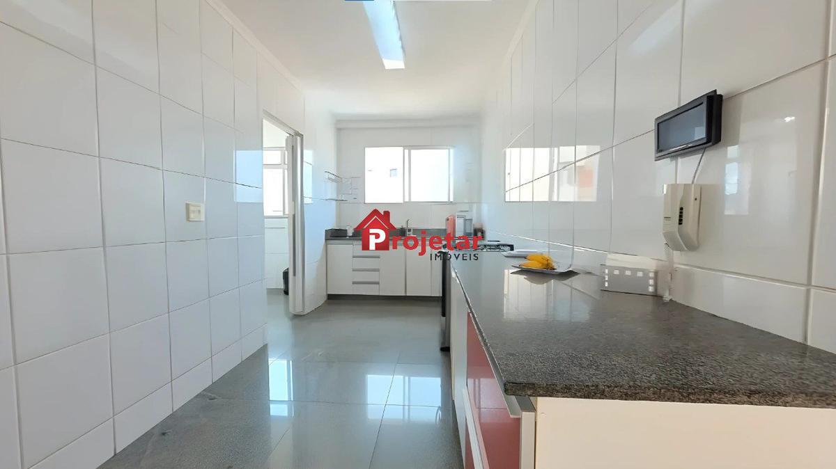 Apartamento, Floresta, 4 Quartos, 3 Vagas, 2 Suítes