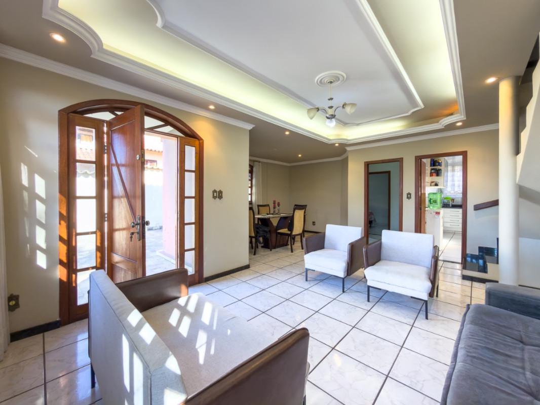 Casa, Santa Maria, 3 Quartos, 1 Vaga, 2 Suítes