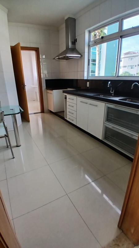 Apartamento, São José, 4 Quartos, 2 Vagas, 2 Suítes
