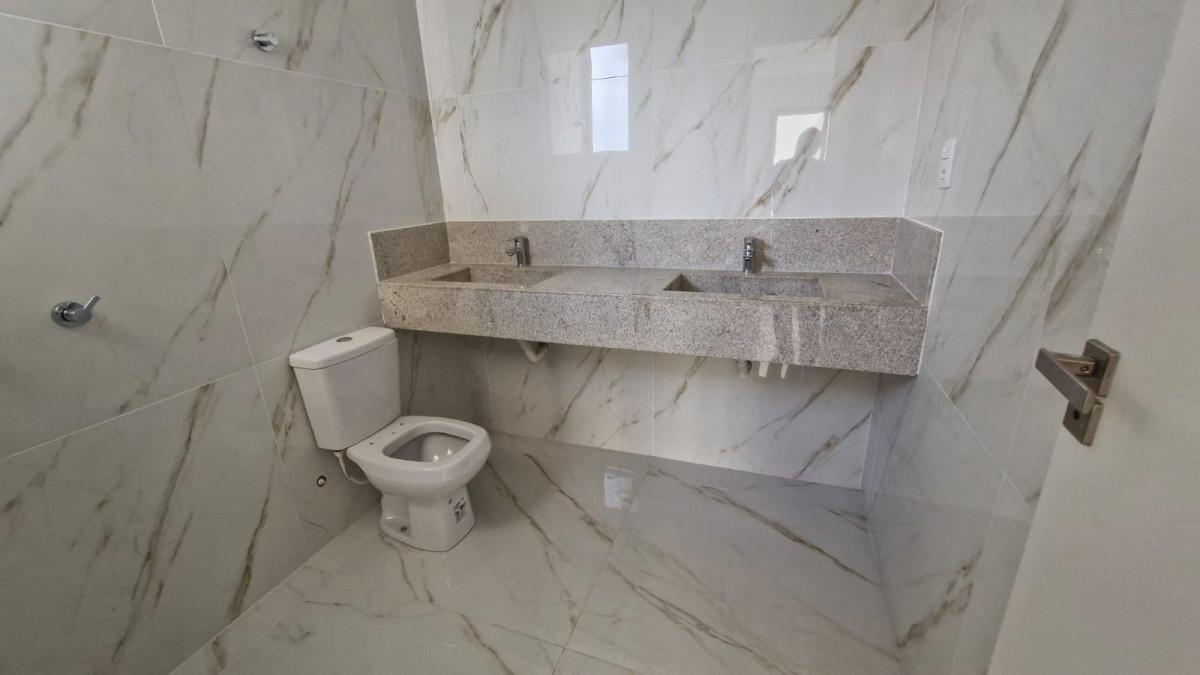 Casa, Planalto, 3 Quartos, 2 Vagas, 3 Suítes
