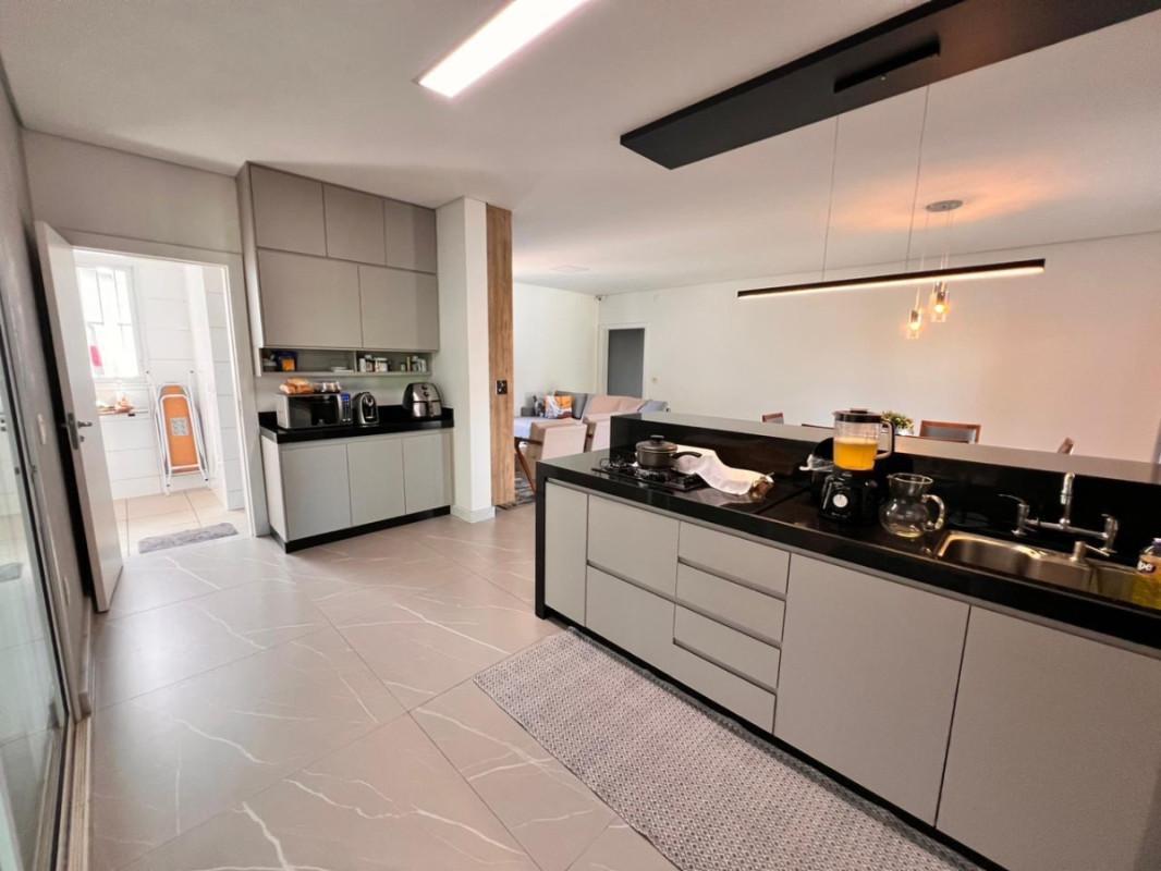 Casa, Jardim Encantado, 2 Quartos, 2 Vagas, 1 Suíte