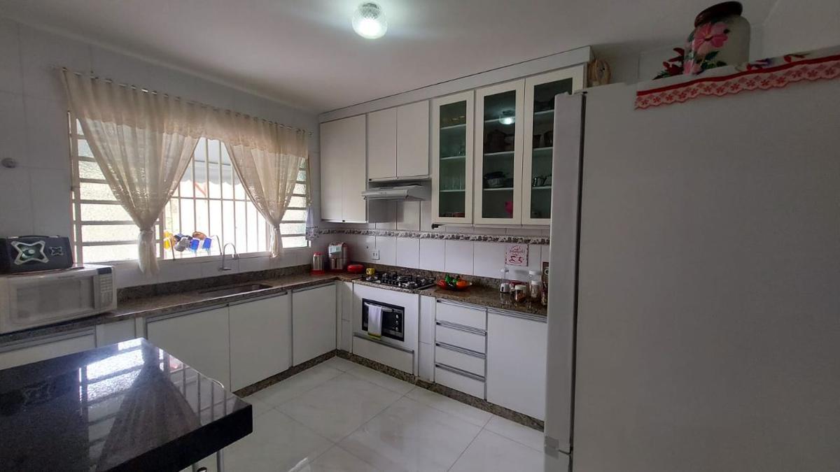 Casa, Dona Clara, 4 Quartos, 6 Vagas, 2 Suítes