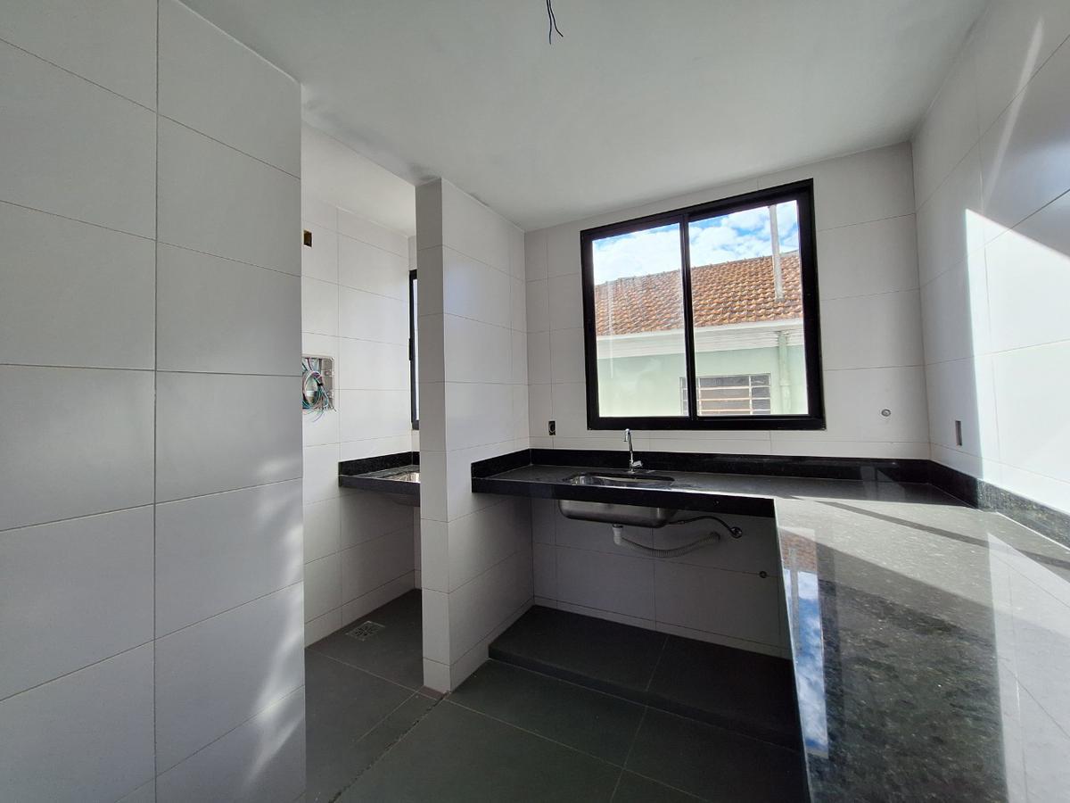 Apartamento, Sagrada Família, 3 Quartos, 2 Vagas, 1 Suíte