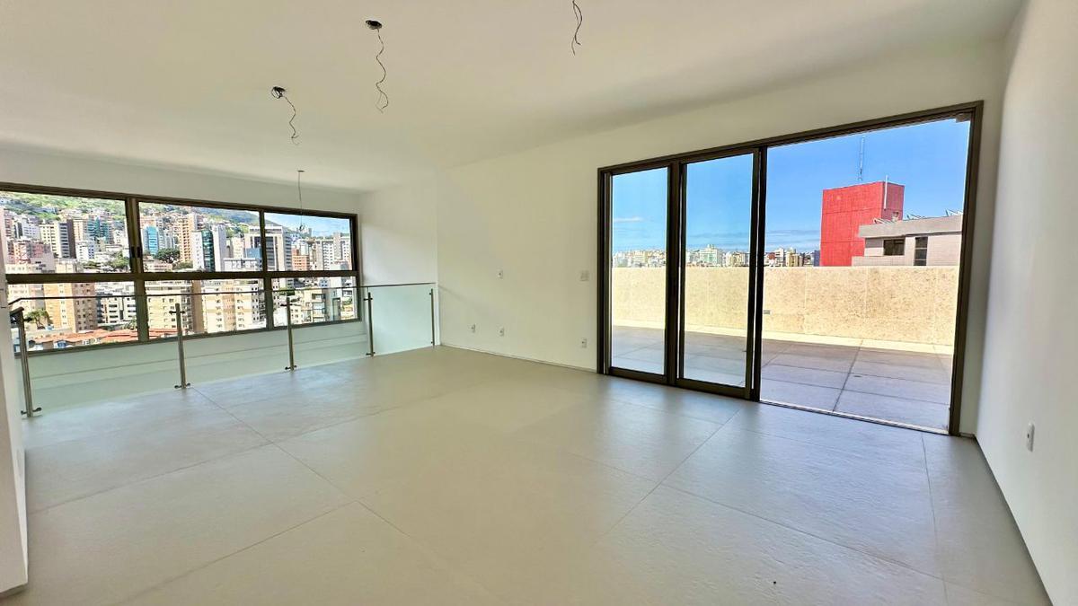 Cobertura, Cruzeiro, 4 Quartos, 4 Vagas, 2 Suítes