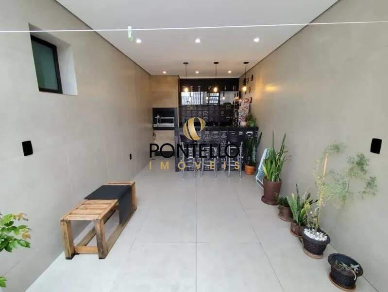 Casa, Trevo, 3 Quartos, 2 Vagas, 1 Suíte