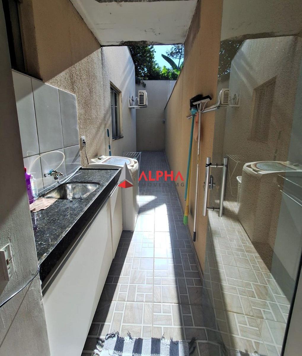 Casa, Palmeiras, 3 Quartos, 4 Vagas, 1 Suíte