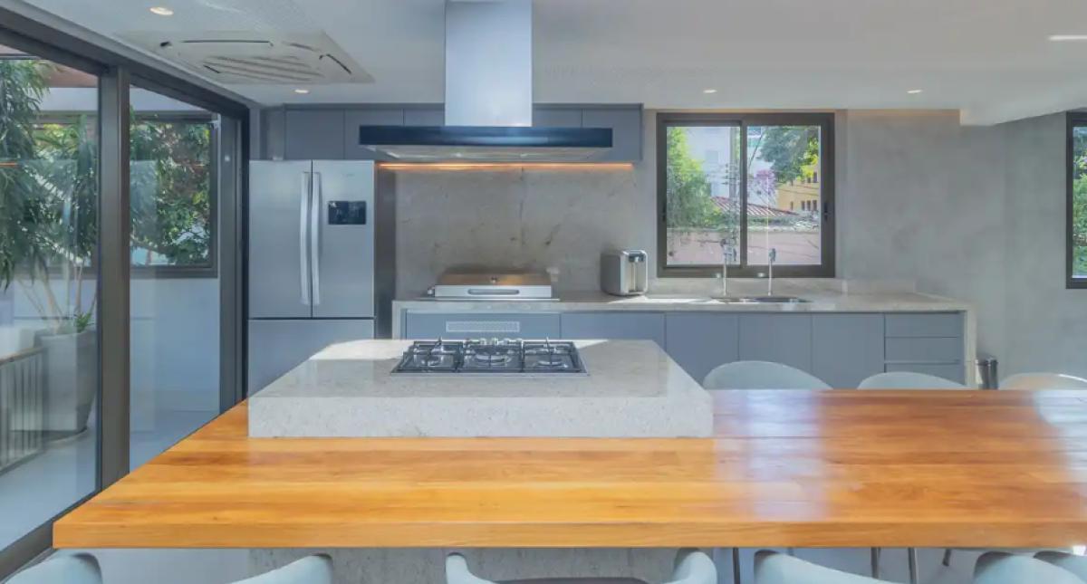 Cobertura, Serra, 3 Quartos, 2 Vagas, 1 Suíte