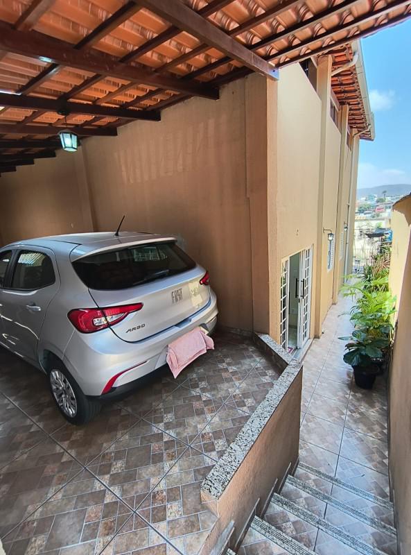 Casa, Tirol, 5 Quartos, 2 Vagas, 1 Suíte