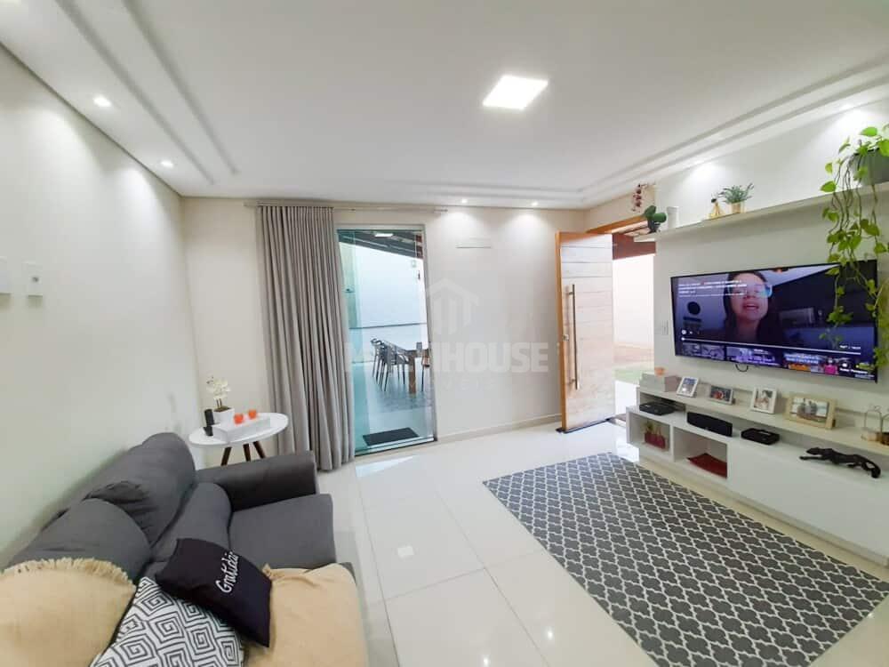 Casa, Trevo, 3 Quartos, 0 Vaga, 1 Suíte