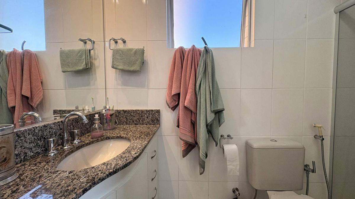 Apartamento, Estoril, 3 Quartos, 2 Vagas, 1 Suíte