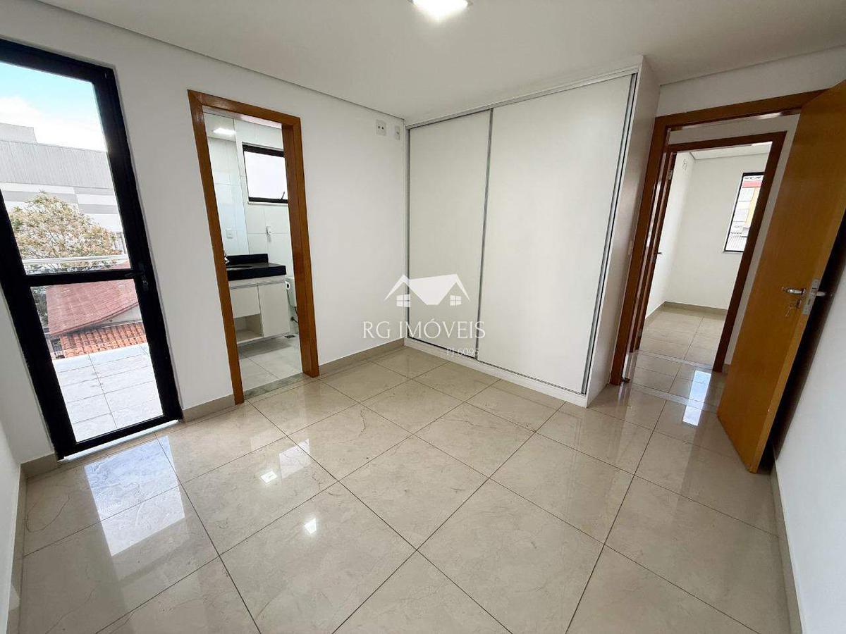 Cobertura, Barreiro, 3 Quartos, 2 Vagas, 2 Suítes