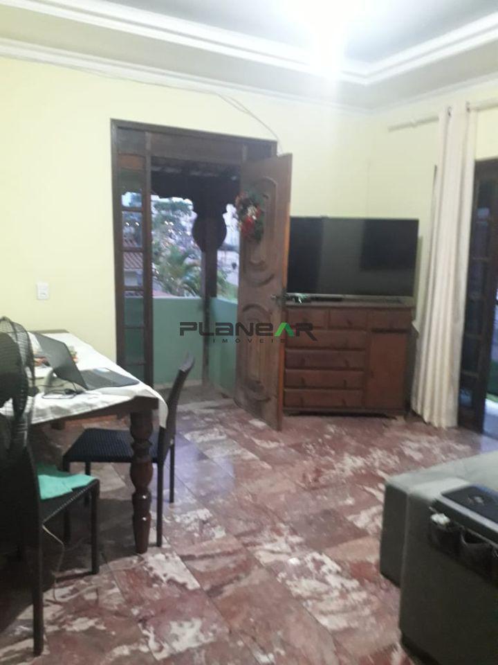 Casa, Jardim Riacho das Pedras, 3 Quartos, 4 Vagas, 1 Suíte