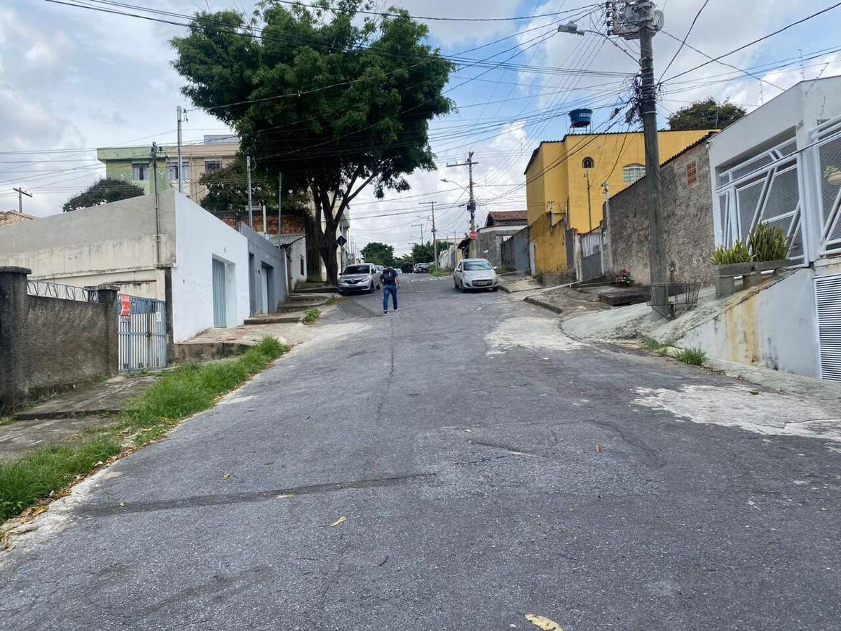 Quitinete, João Pinheiro, 1 Quarto, 0 Vaga