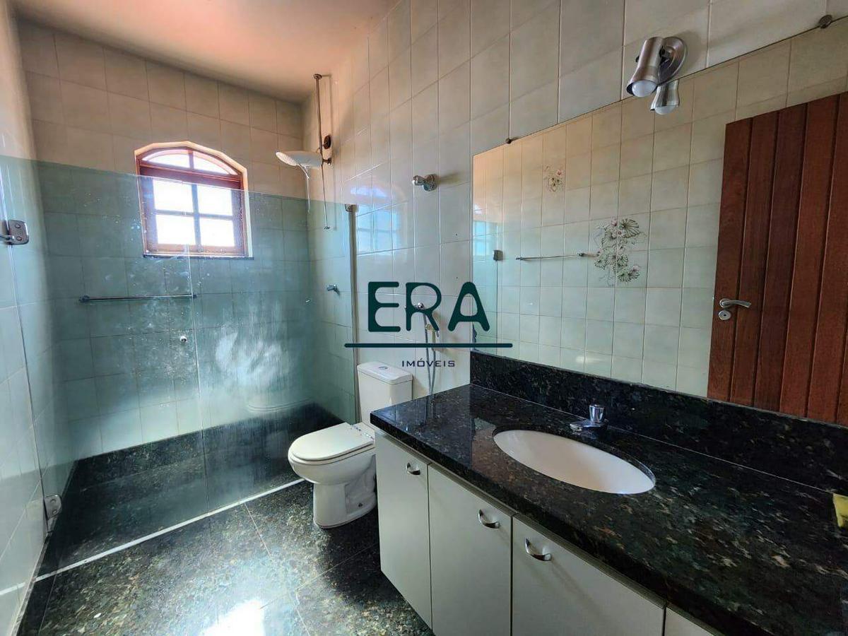 Casa, Santa Lúcia, 5 Quartos, 4 Vagas, 2 Suítes