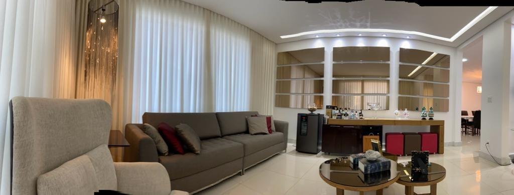 Casa, Centro, 4 Quartos, 1 Vaga, 4 Suítes