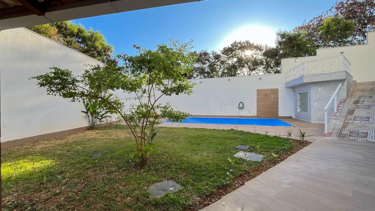 Casa, Estoril, 3 Quartos, 6 Vagas, 1 Suíte