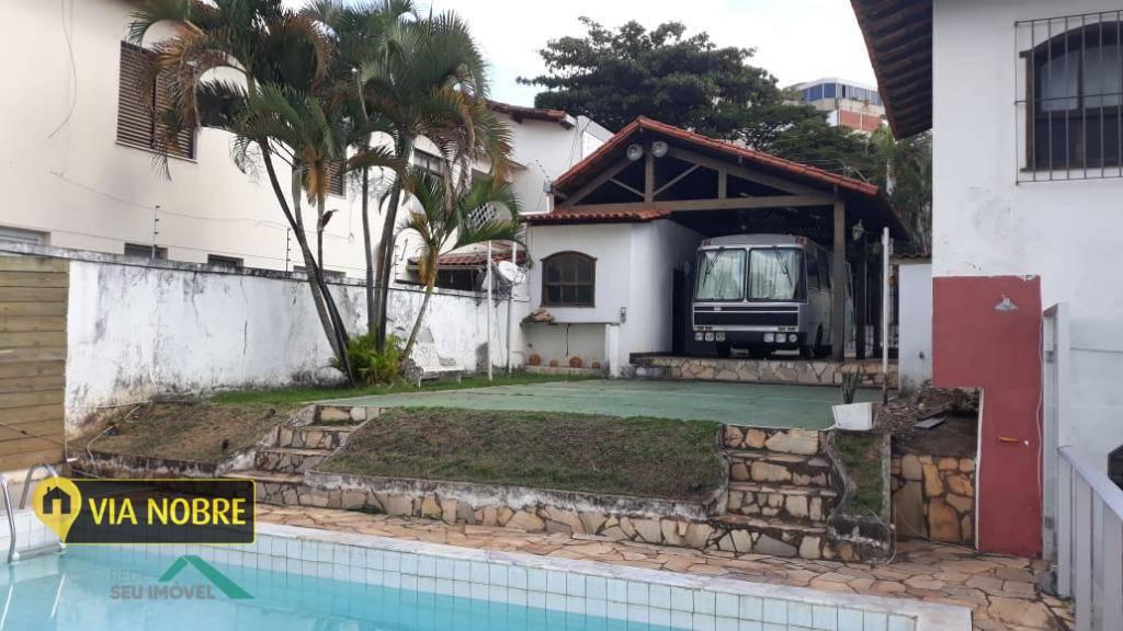 Casa Comercial, Santa Lúcia, 5 Quartos, 15 Vagas