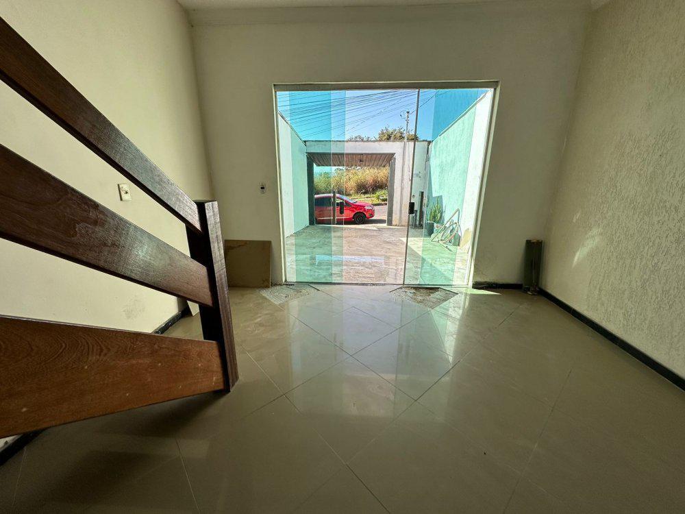 Casa, Masterville, 2 Quartos, 1 Vaga