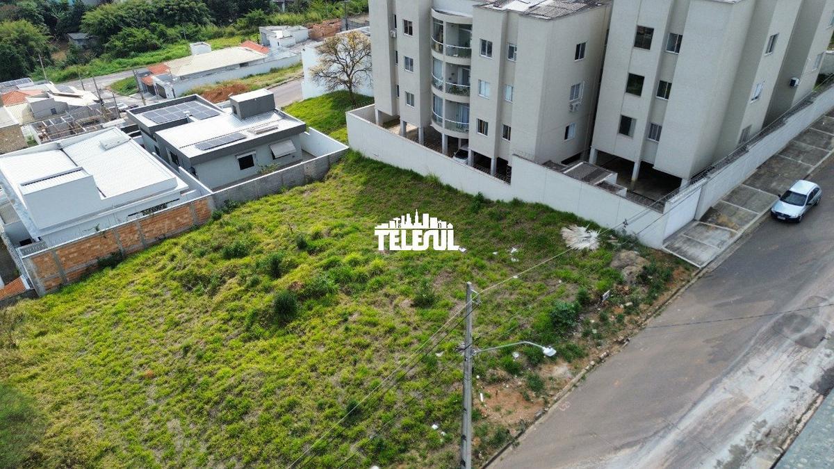 Lote, Vila Verde, 0 Quarto, 0 Vaga