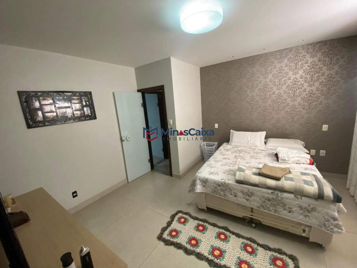 Casa, Santa Maria, 4 Quartos, 3 Vagas, 3 Suítes