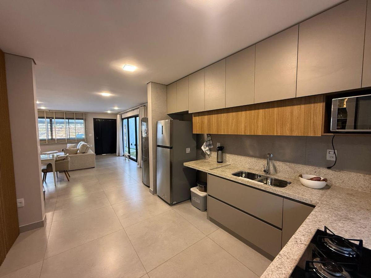 Casa, Trevo, 3 Quartos, 2 Vagas, 3 Suítes