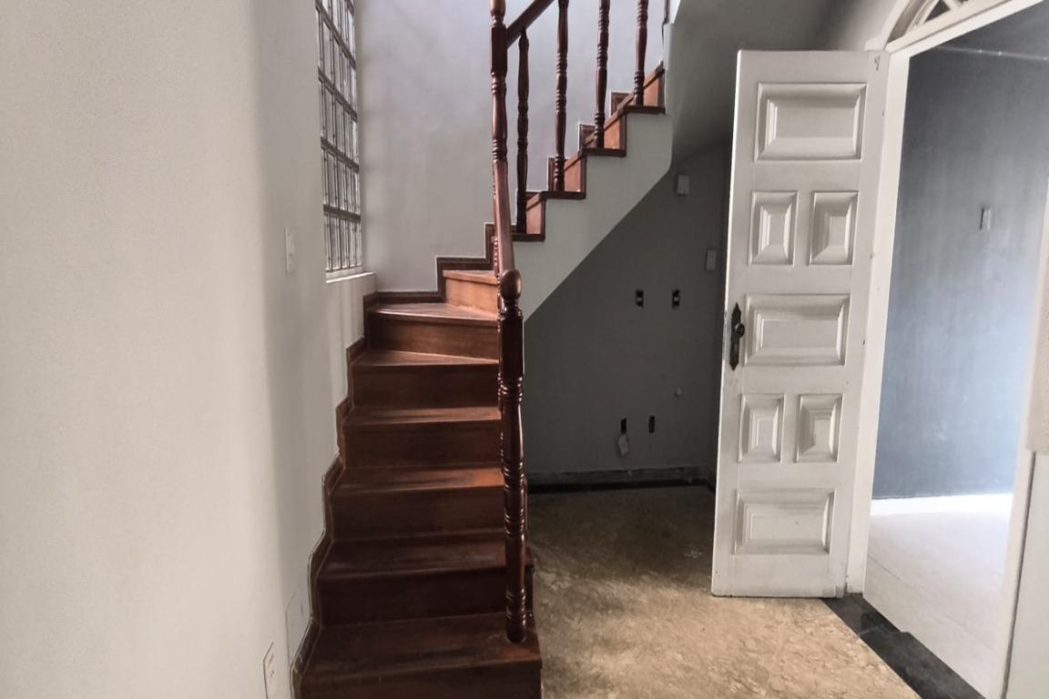 Casa, Cidade Nova, 5 Quartos, 4 Vagas, 2 Suítes