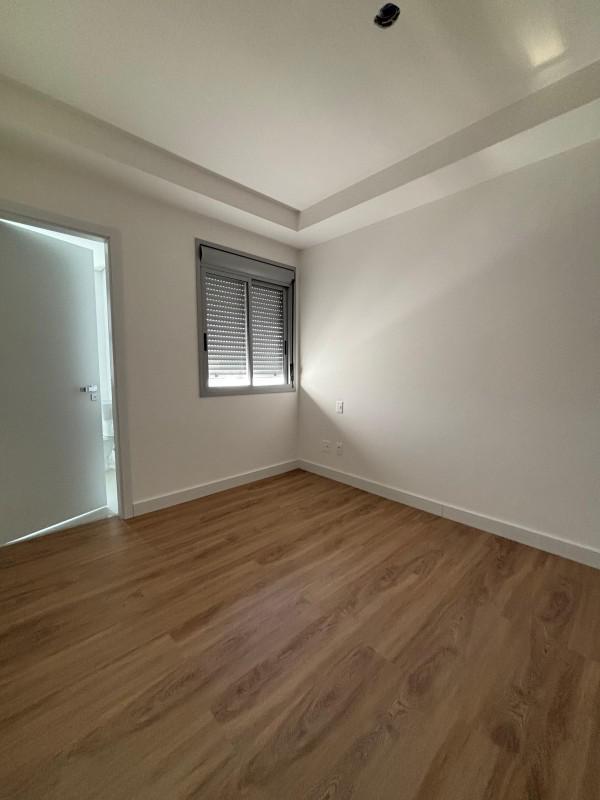 Apartamento, Sagrada Família, 3 Quartos, 2 Vagas, 1 Suíte