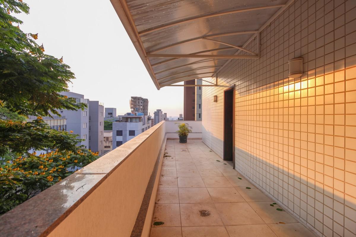 Cobertura, Anchieta, 5 Quartos, 211 Vagas, 3 Suítes