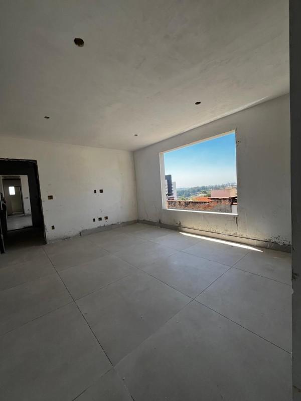 Apartamento, Barreiro, 3 Quartos, 2 Vagas, 1 Suíte