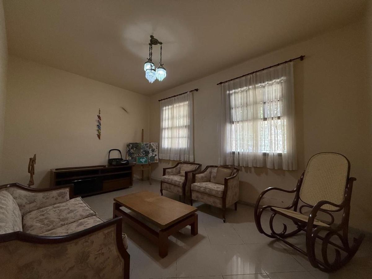 Casa, Itapoã, 3 Quartos, 4 Vagas, 1 Suíte