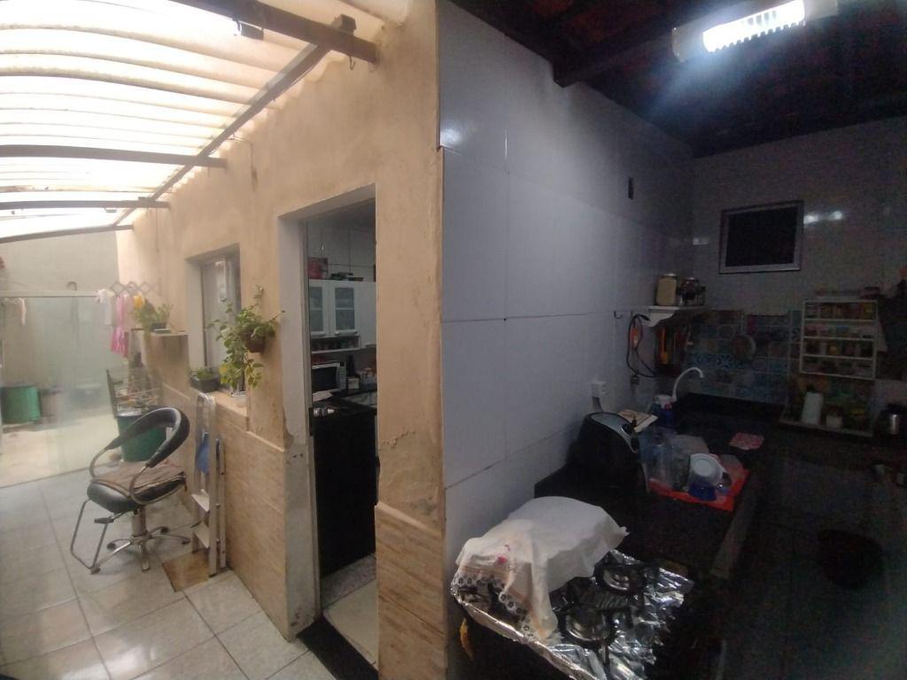 Casa, Adelmolândia, 2 Quartos, 1 Vaga, 1 Suíte