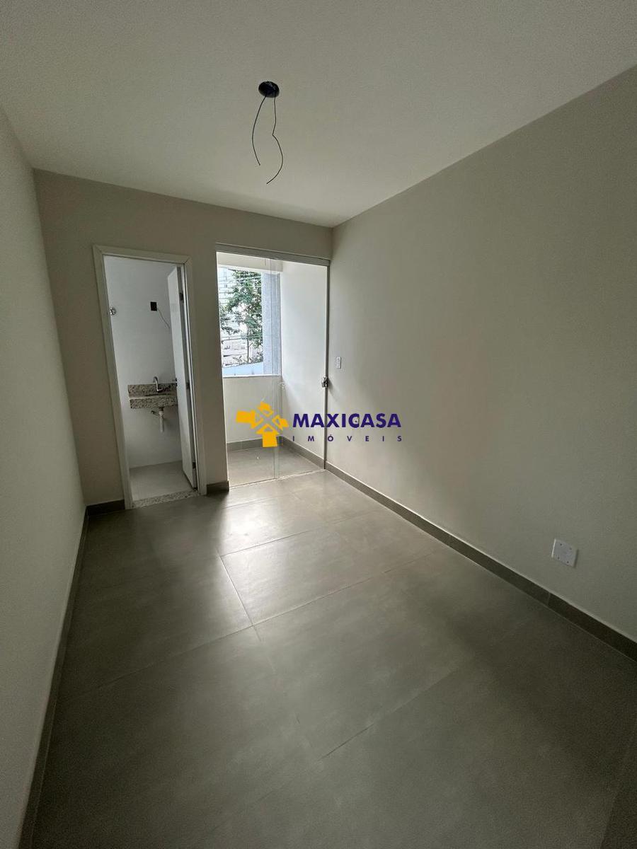 Casa, Planalto, 2 Quartos, 1 Vaga, 1 Suíte