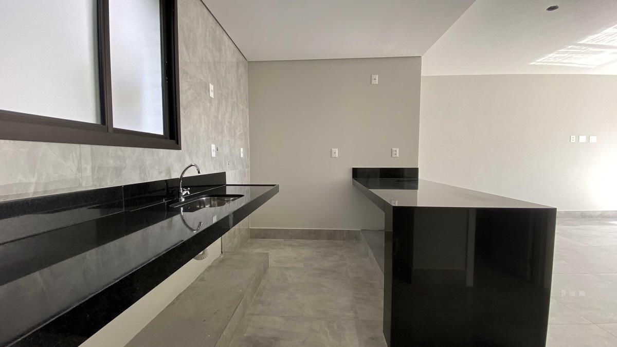 Apartamento, Castelo, 3 Quartos, 2 Vagas, 3 Suítes