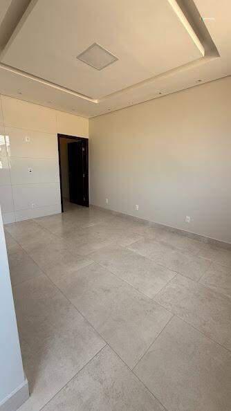 Casa, Camelos, 3 Quartos, 2 Vagas, 1 Suíte